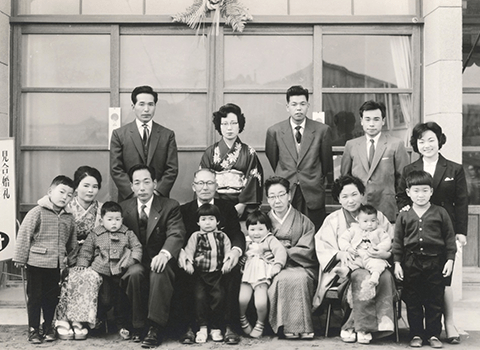 中尾スタヂオの家族写真（1960年創業時）